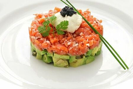 Тар тар из лосося