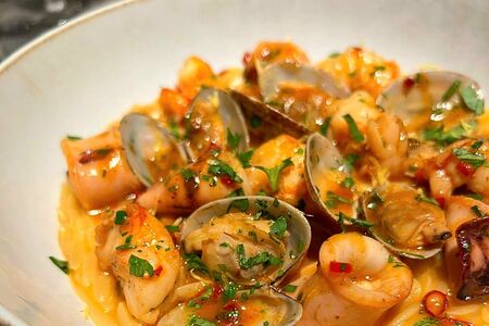 Отпуск за чужой счет (орзо с морепродуктами)