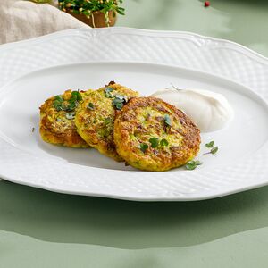 Оладьи из цукини со сметаной