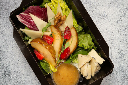 Протеиновая коробка с индейкой и авокадо