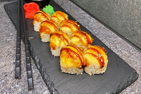 Запеченный с курицей в кунжуте Max