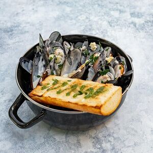 Мидии в сливочно-сырном соусе