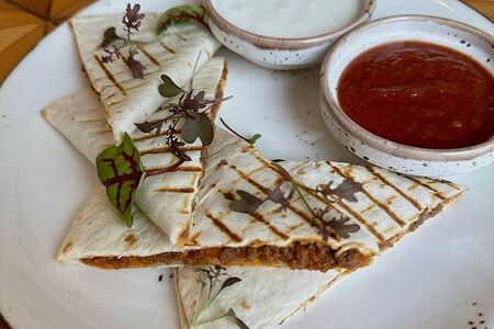 Кесадилья с говядиной 