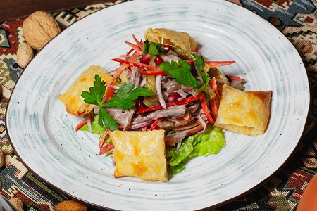 Салат с говядиной Пеновани