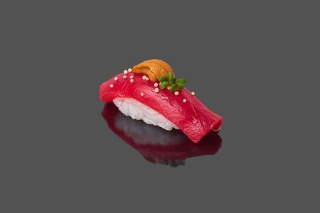 Суши-нигири Bluefin chu-toro