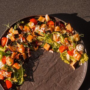 Салат с хрустящим баклажаном