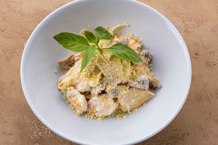 Фетучини с курицей и грибами