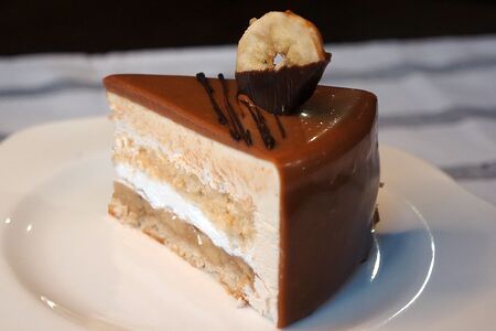 Банан в карамели