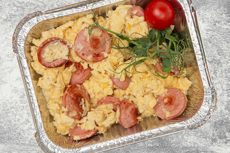 Скрамбл с сосисками