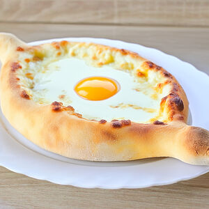 Хачапури по-аджарски