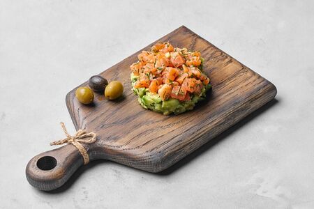 Салат с лососем