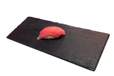 Суши с тунцом