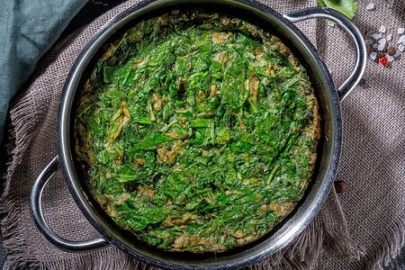 Кюкю с зеленью