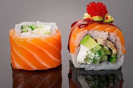 Ролл Филадельфия Премиум с Лососем и Угрём