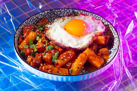 Токпокки Бульдак с цыпленком 