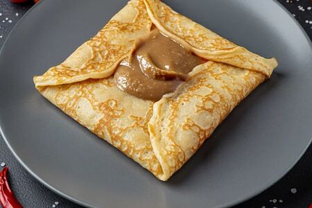 Блин с ореховой пастой