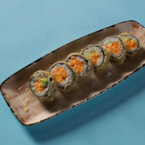 Горячий ролл Калифорния темпура