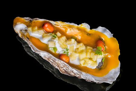 Устрица Манго-Кокос