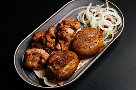 Бедро индейки с картофелем