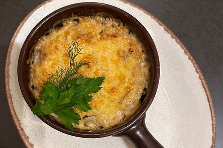 Жюльен из филе цыплёнка с грибами