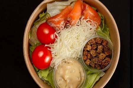 Цезарь с лососем