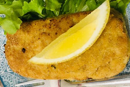 Зраза мясная с перепелиными яйцами