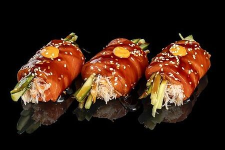 Сашими из форели с крабом