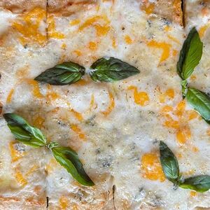 Римская пицца Четыре сыра