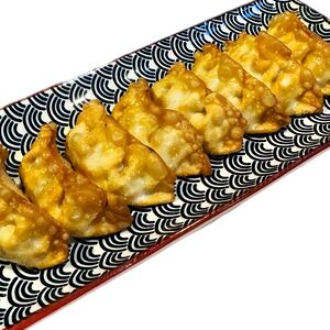 Жареные пельмешки гёдза с курицей