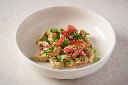 Салат авокадо с креветками