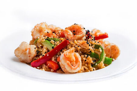 Креветки тигровые в имбирном соусе с рисом