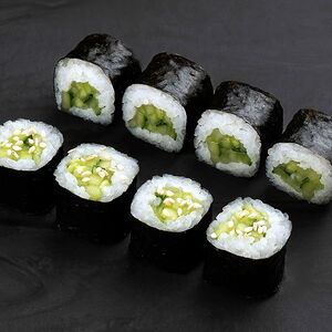 Маки с огурцом