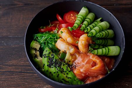 Чираши с лососем и креветкой