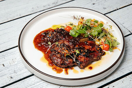 Стейк из свиной шеи