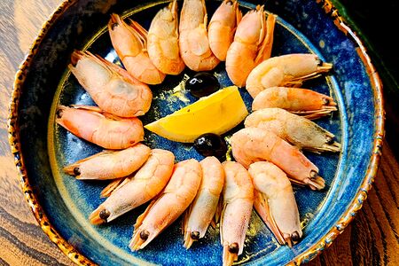 Северные отварные креветки 