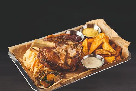 Рулька по-баварски 