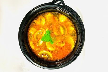 Том ям с морепродуктами 