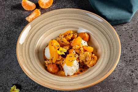 Цыпленок в соусе Карри