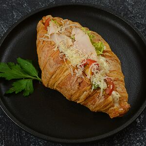 Круассан Цезарь