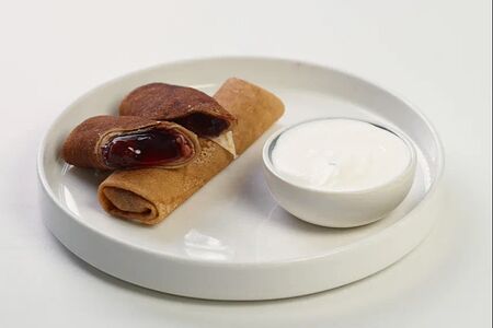 Блины с вишней 