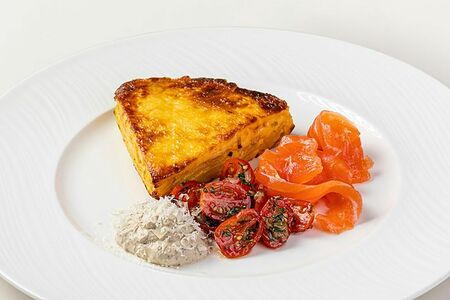 Картофельный омлет с лососем