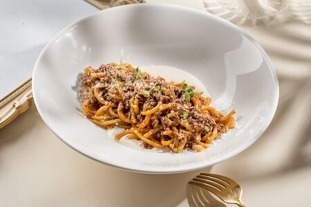 Букатини Болоньезе