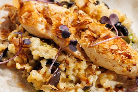 Ризотто из булгура с японским угрем 