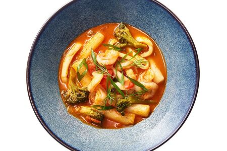 Токпокки в томатном соусе