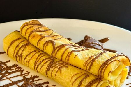 Блин с шоколадной пастой