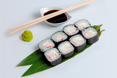 Ролл с крабом