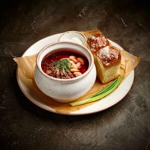 Домашний борщ с говядиной и фасолью