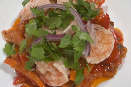 Креветки с овощами