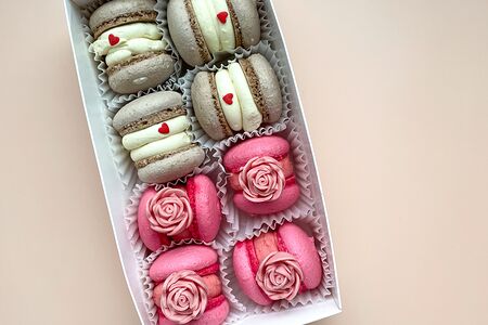 Набор макарон Земляничный улун, Тирамису, S