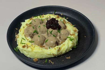 Фрикадельки с пюре